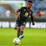 Mako declines Pirates offer, signs for Amakhosi.